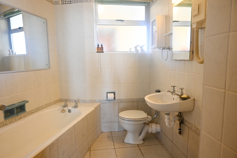 2 Bedroom Property for Sale in Strand North Western Cape